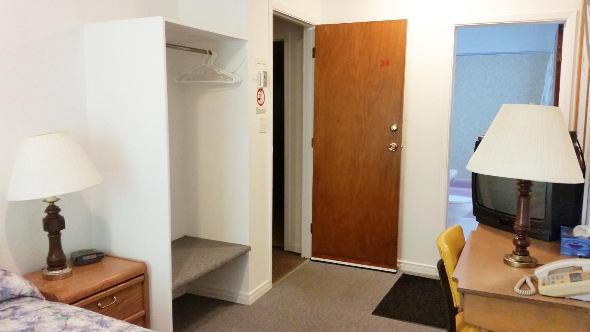 Aberdeen Motel 3*